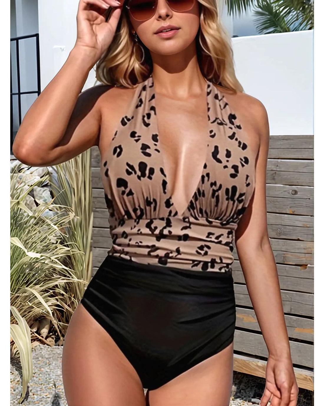 How to Find Flattering Plus Size Swimwear
