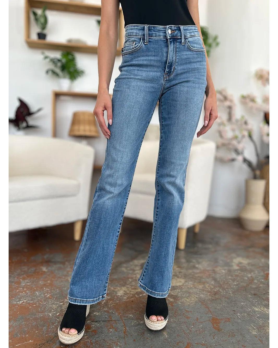 What Makes Clothing Truly Versatile: A 2026 Guide