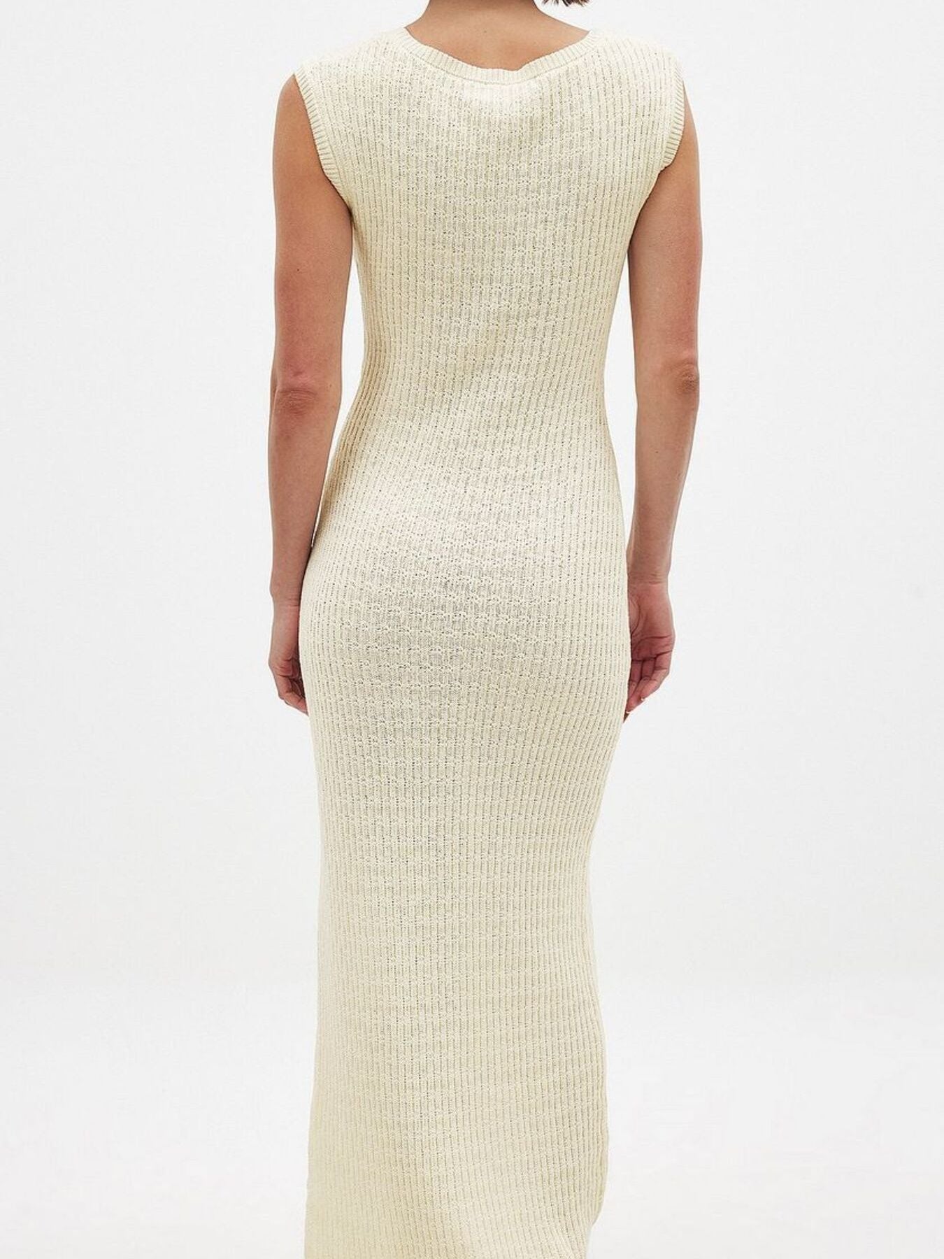 374a95cf-465b-459b-a2dd-d160d0f58c25-Max