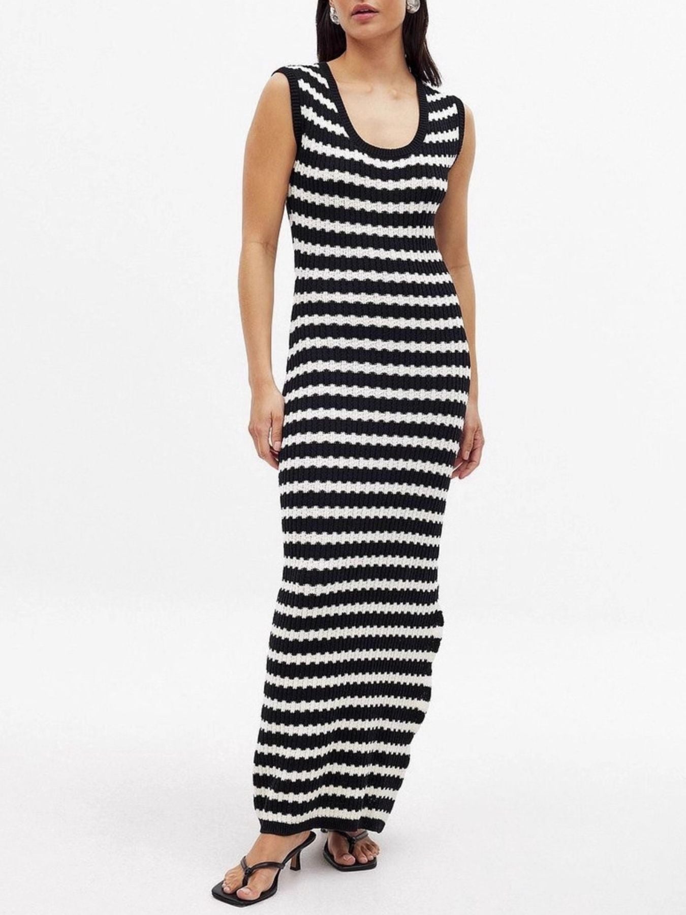 3f043528-e1db-4ef9-b344-3b3d607107f6-Max